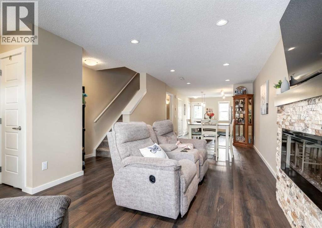 606 Cranford Mews SE