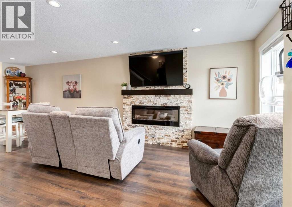 606 Cranford Mews SE