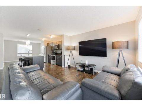#132 3305 ORCHARDS LINK LI SW SW Edmonton AB T6X2H1