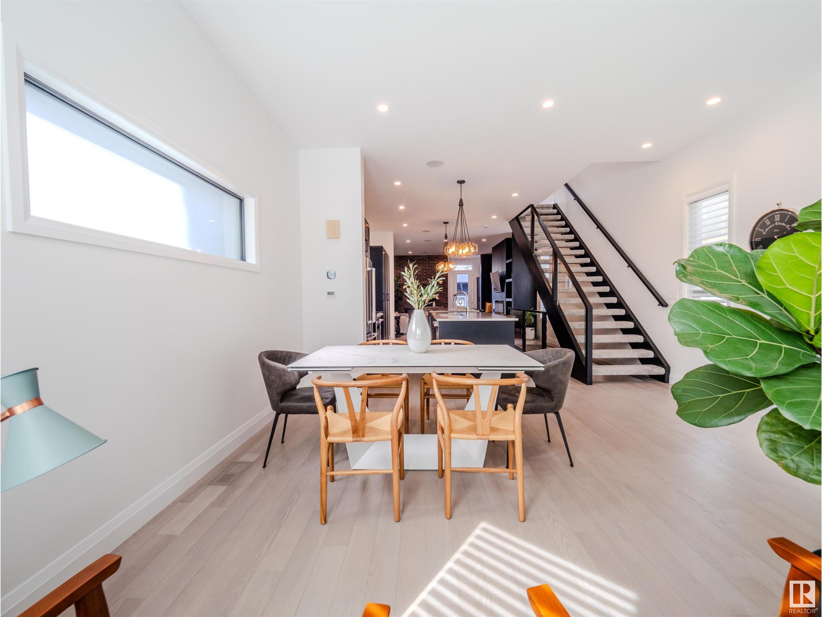 10732 128 ST NW