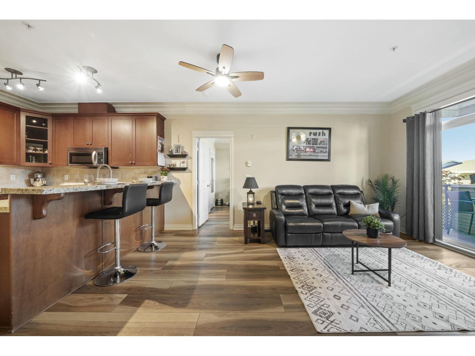 222 32729 GARIBALDI DRIVE