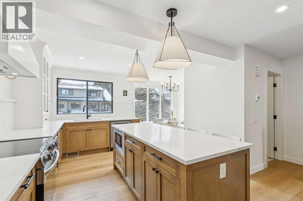 5, 140 Point Drive NW