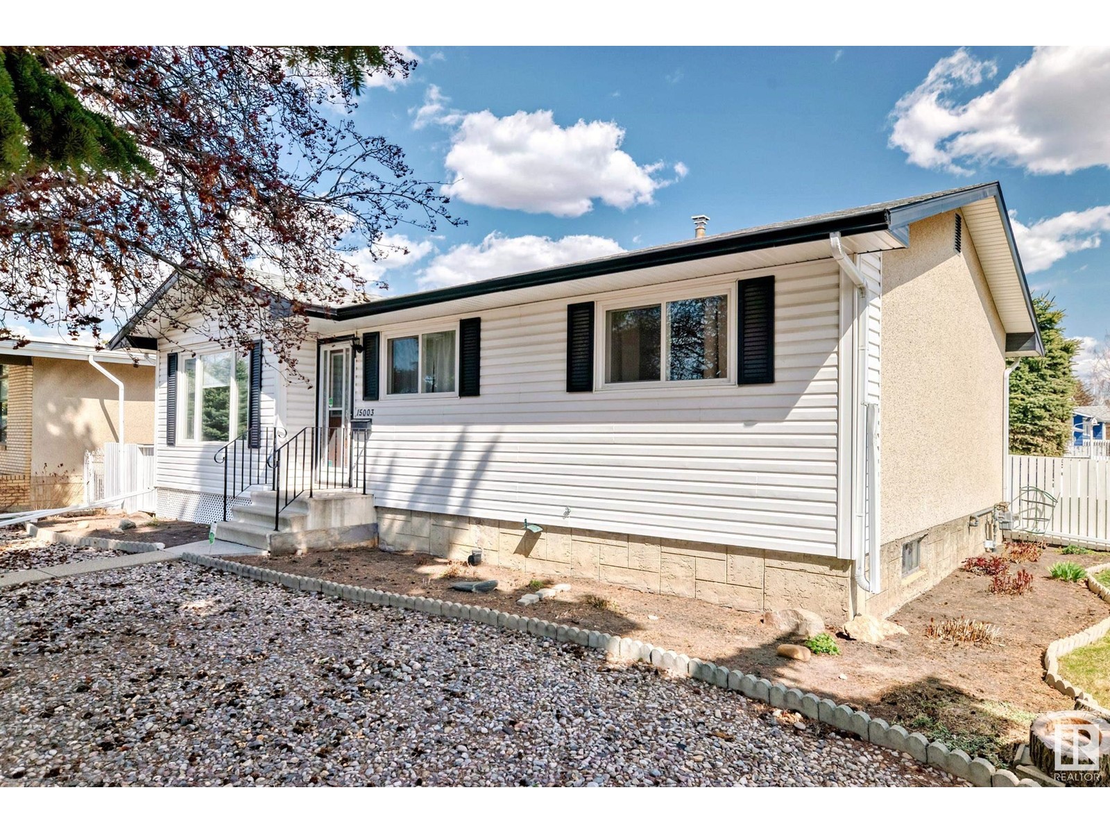 15003 76 ST NW