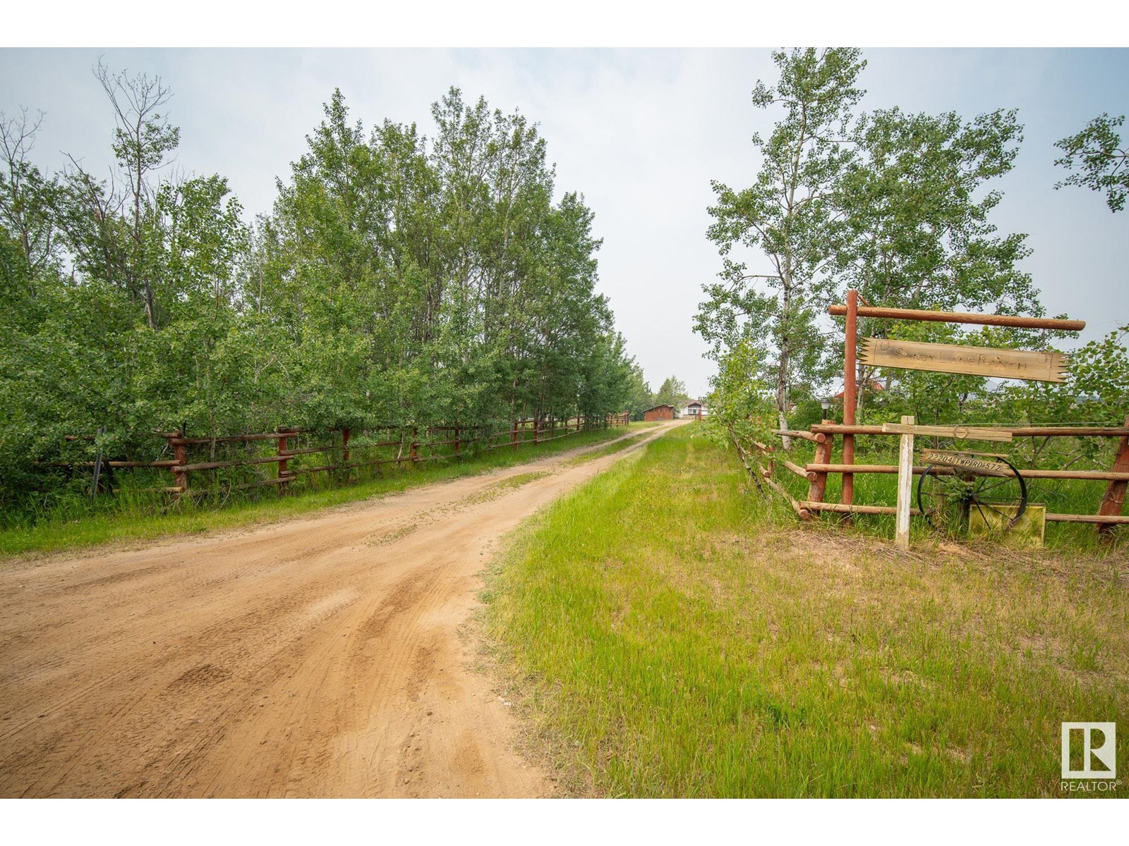 22204 Township Road 572