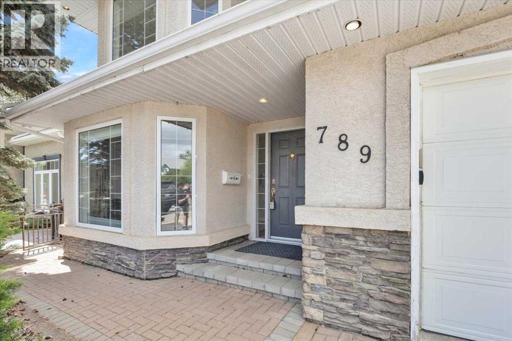 789 East Chestermere Drive