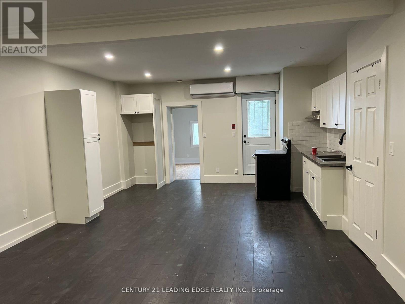 316-318 FRONT STREET