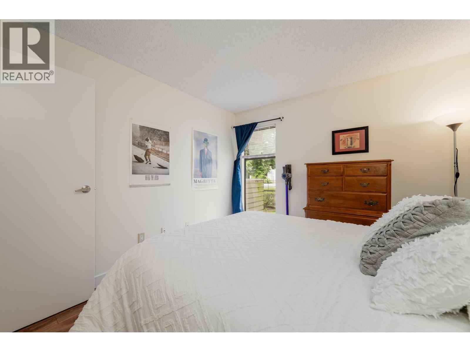 211 423 AGNES STREET