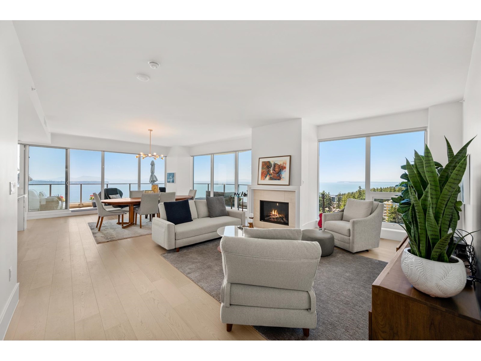 1601 1500 MARTIN STREET