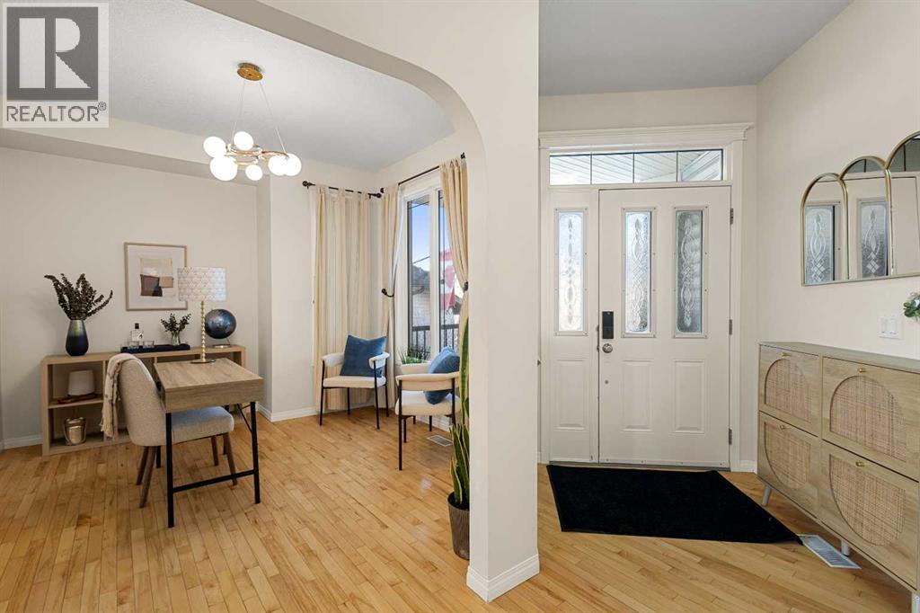 511 Cresthaven Place SW