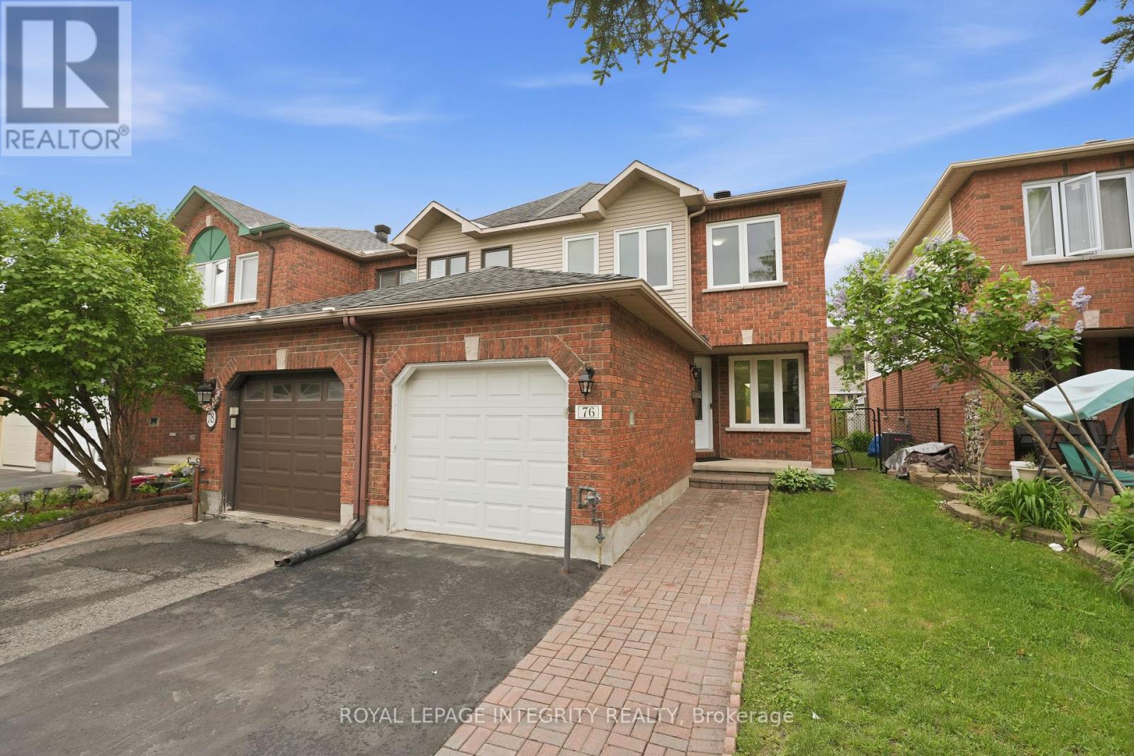 76 HUNTERSWOOD CRESCENT