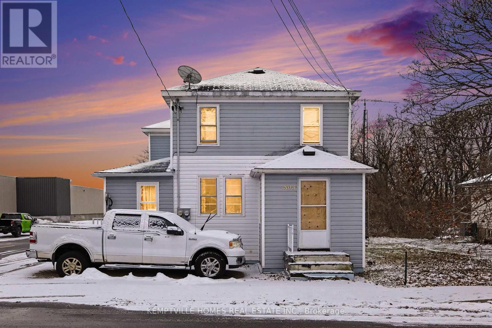 803 ST LAWRENCE STREET