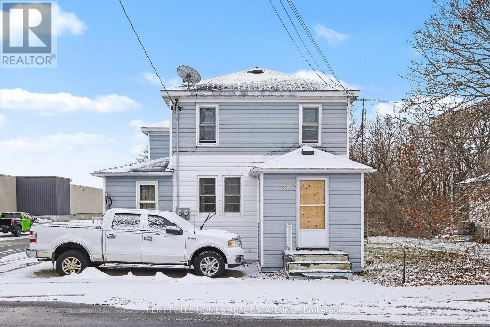 803 ST LAWRENCE STREET