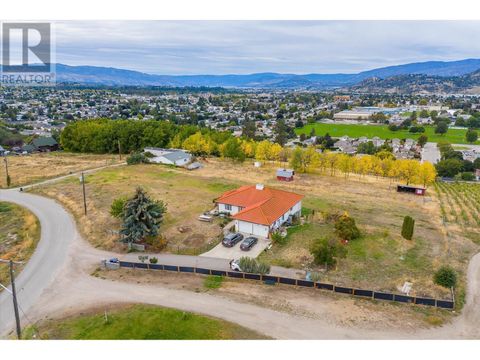 848 Webster Road Kelowna BC V1P1C2
