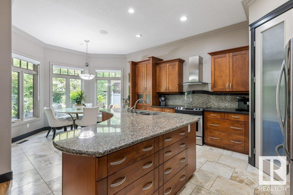 34 KINGSFORD CR