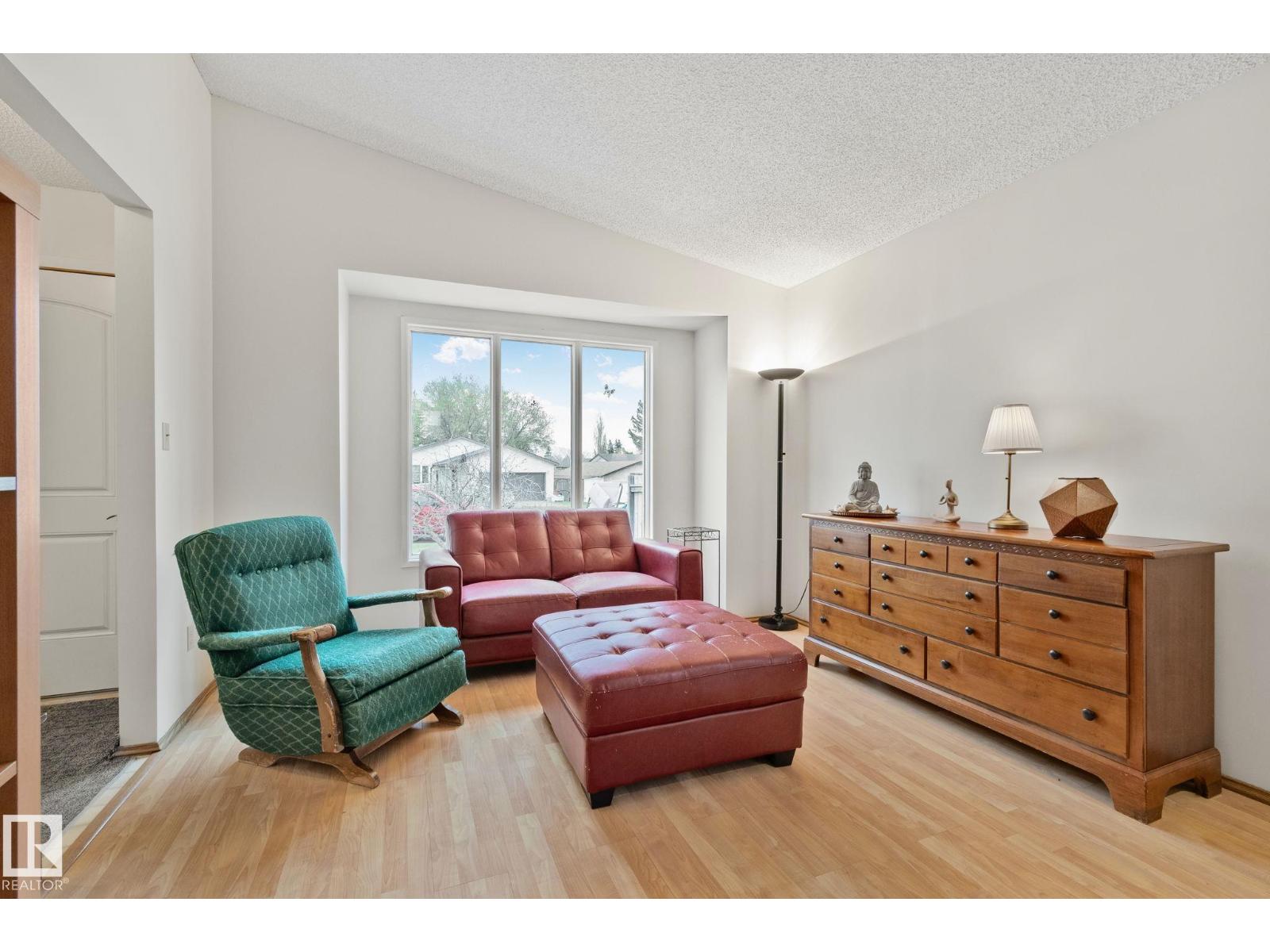 4707 10A AV NW