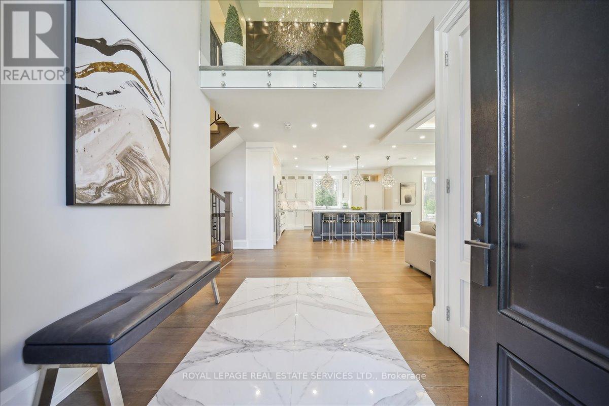 1489 ROGERSWOOD COURT