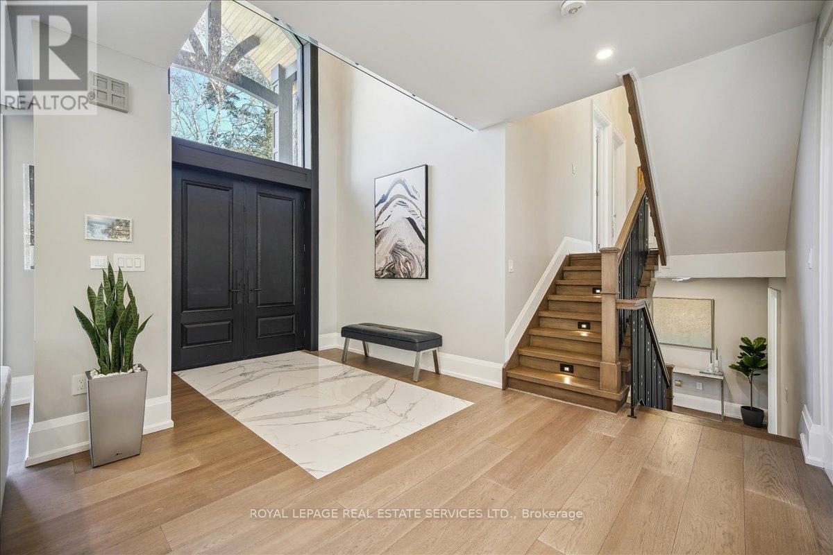 1489 ROGERSWOOD COURT