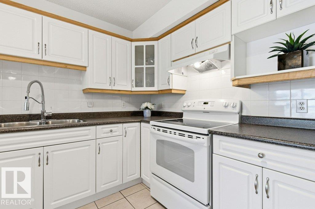 #40 2505 42 ST NW