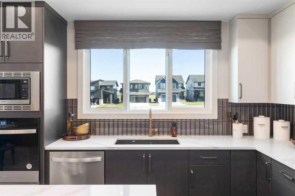 72 Creekstone Grove SW