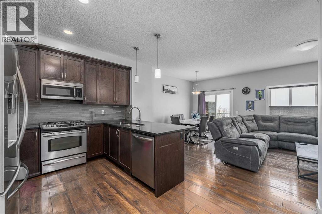 313 Hillcrest Road SW