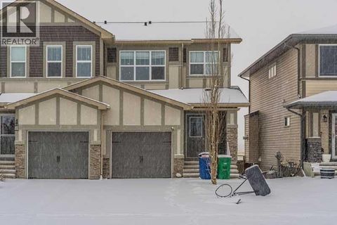 313 Hillcrest Road SW Airdrie AB T4B4K1