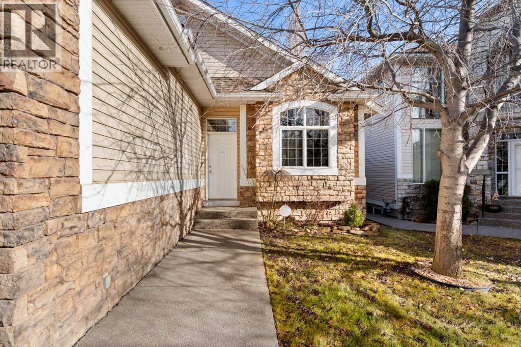 938 Panorama Hills Drive NW