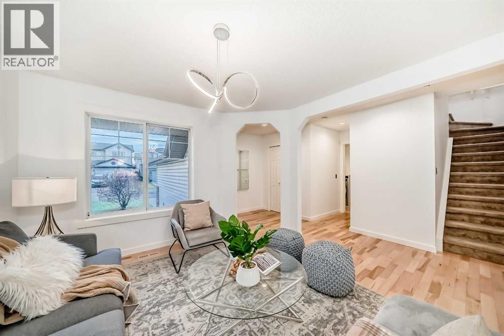 117 Chapalina Close SE