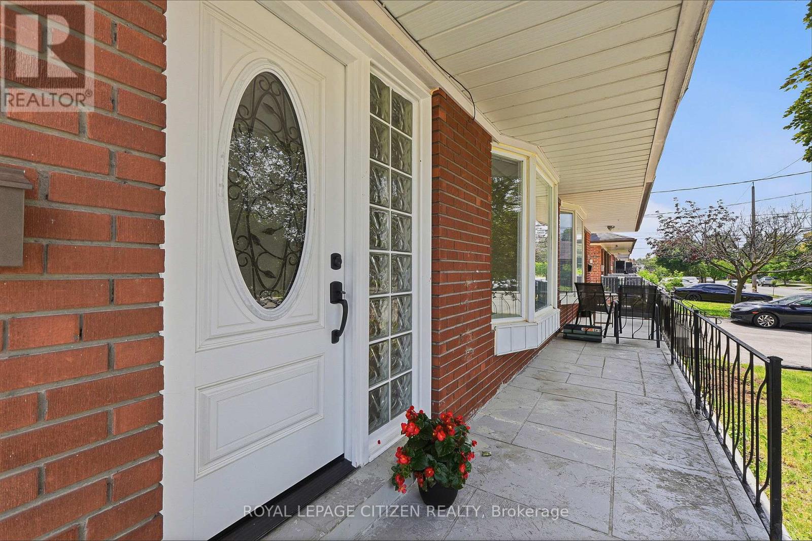 53 GRAMPIAN CRESCENT