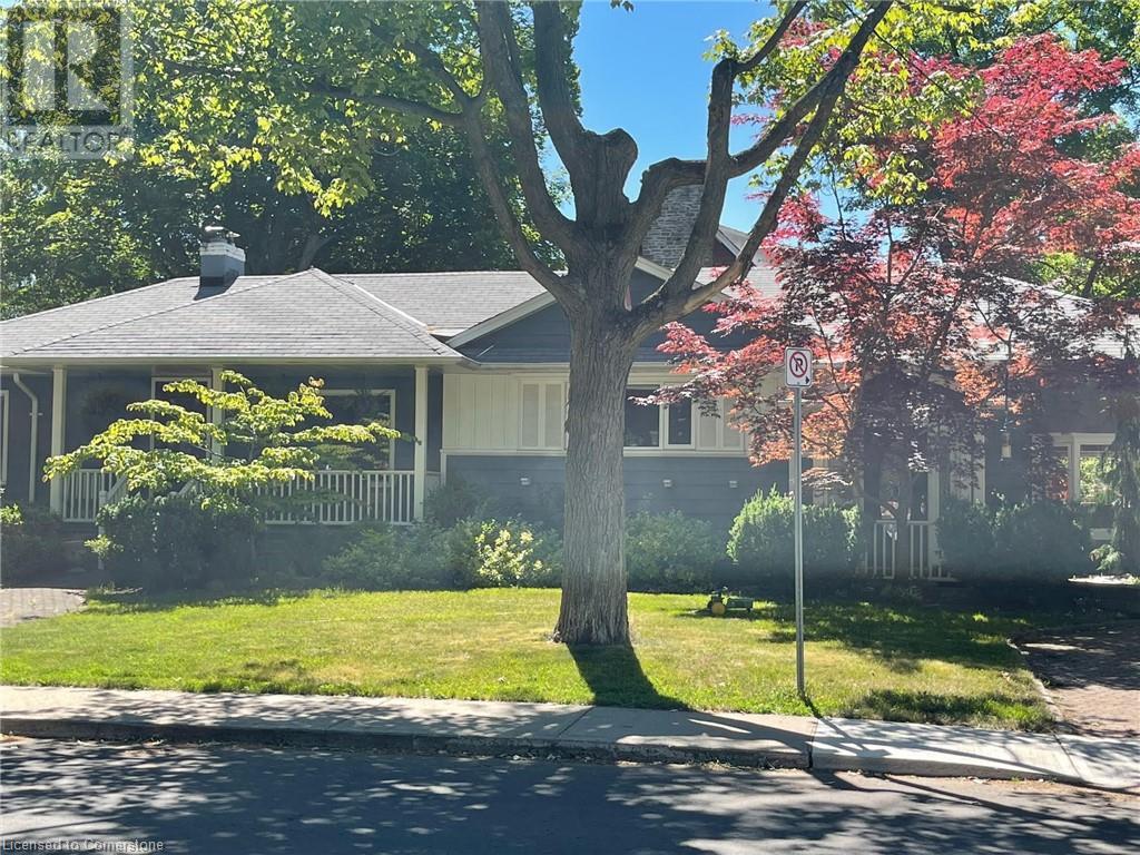 374 SPRUCE Street
