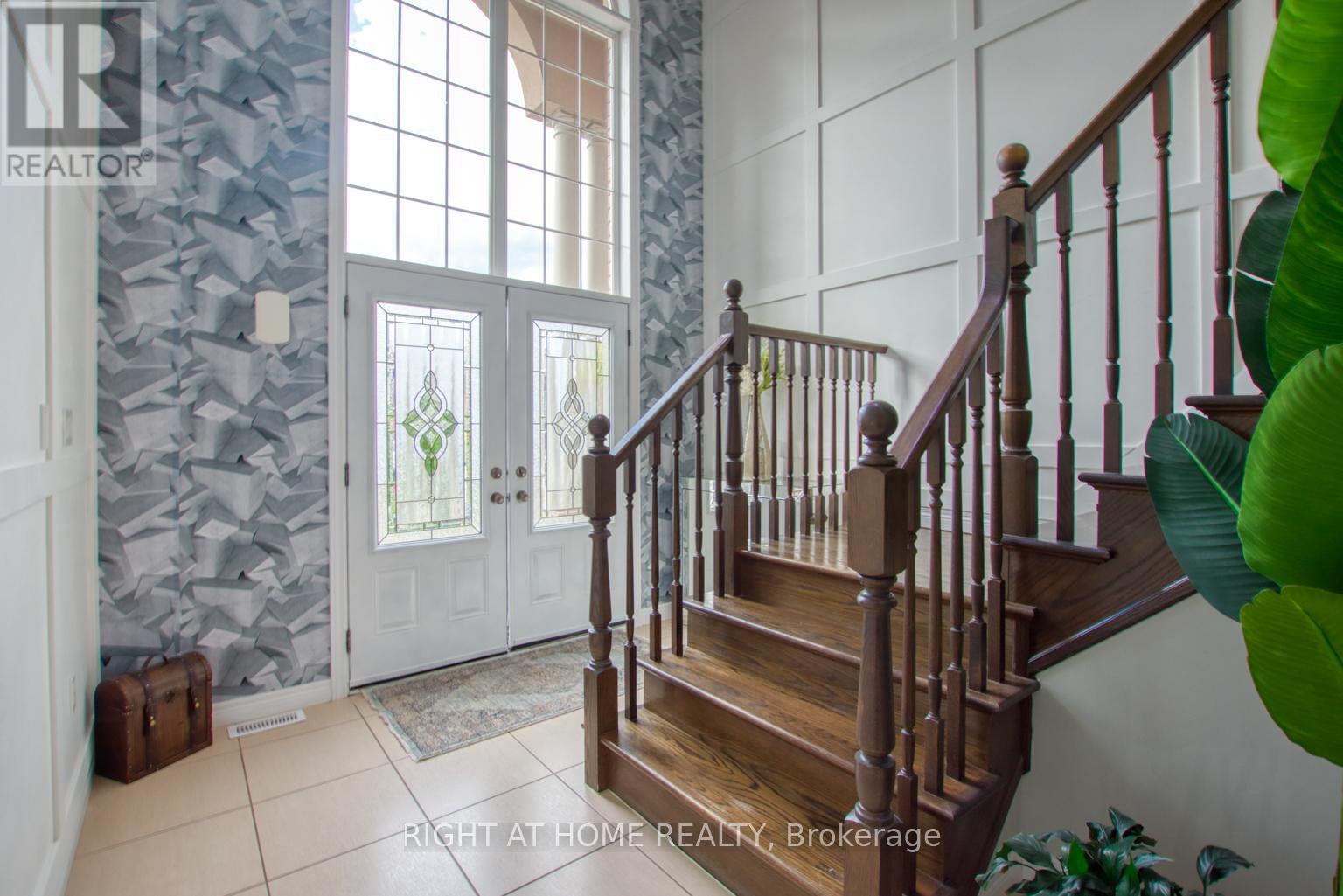 117 CHARTWELL CIRCLE