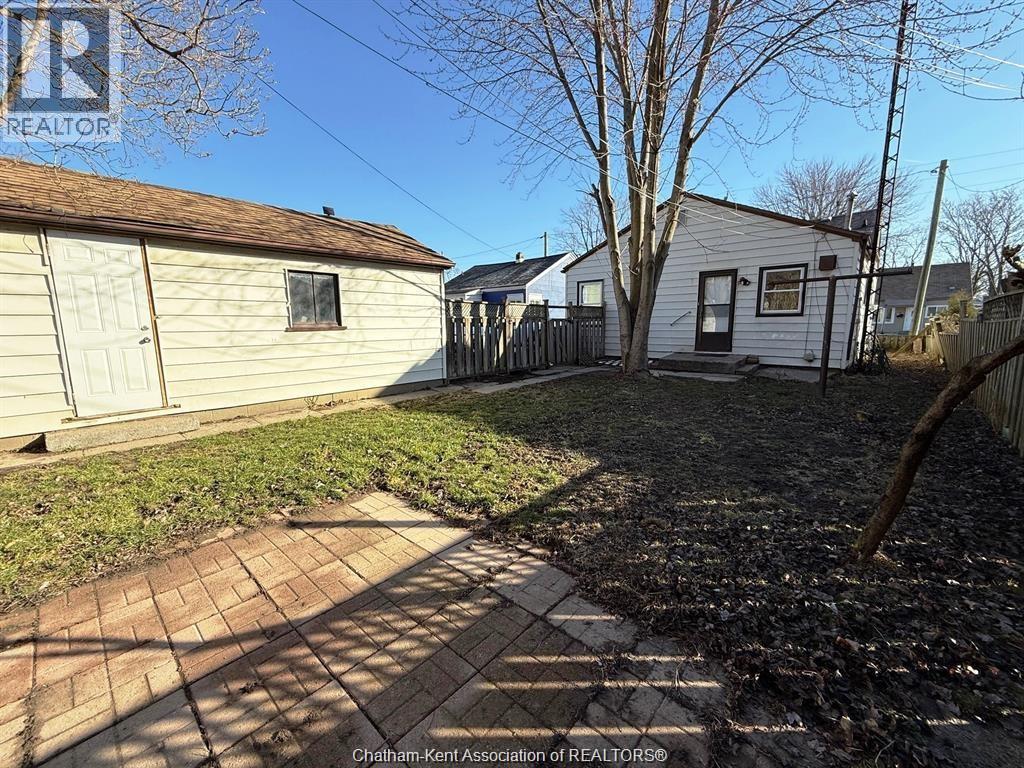 16 MCNAUGHTON AVENUE