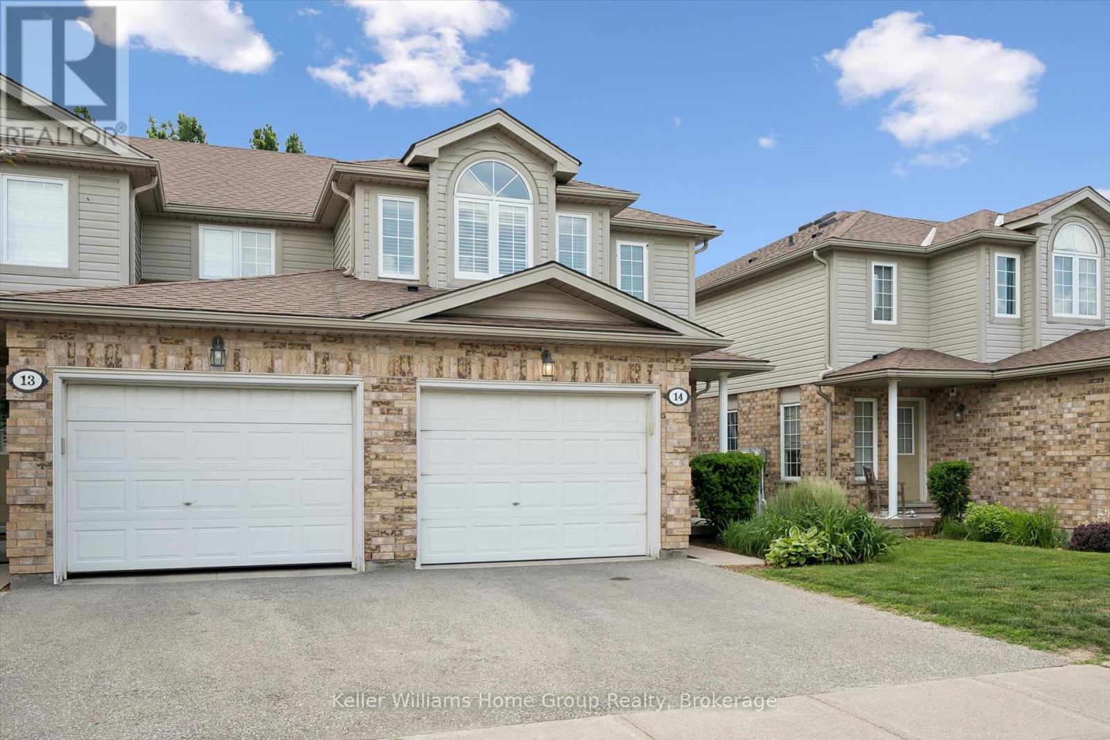 14 - 210 DAWN AVENUE