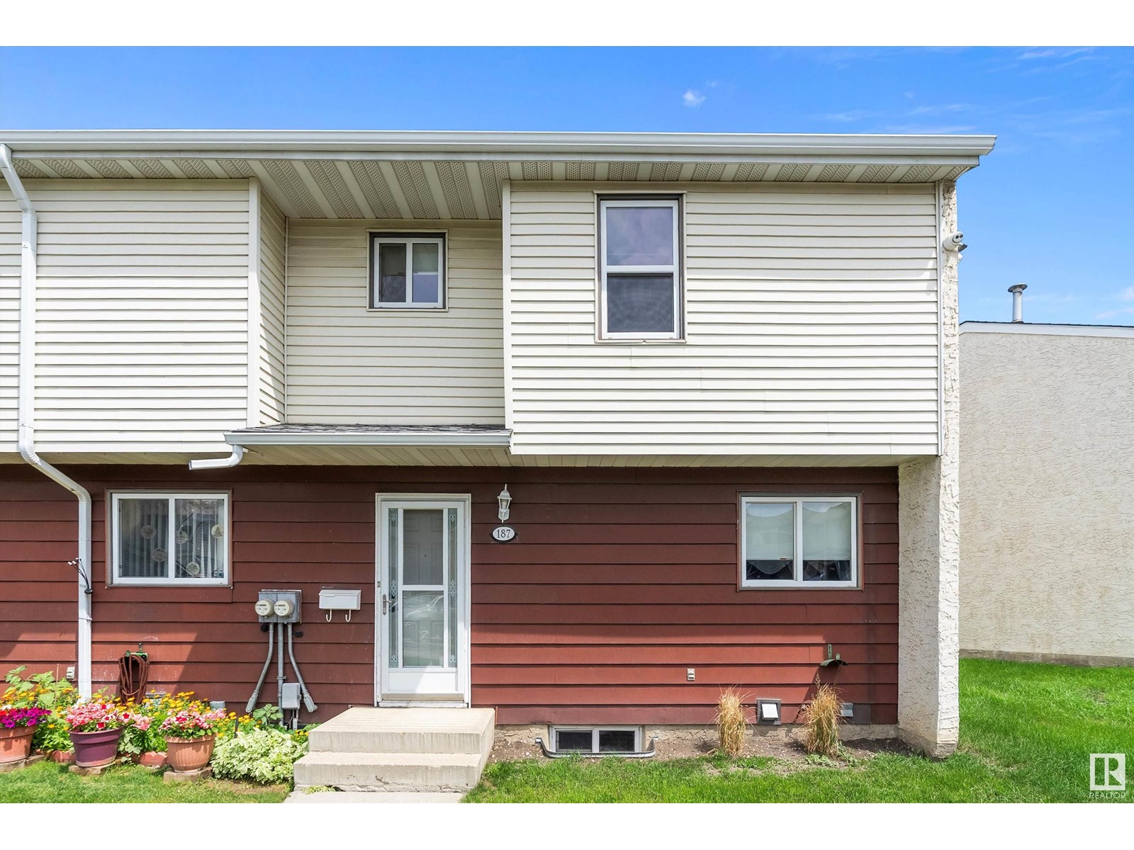 187 HARRISON DR NW