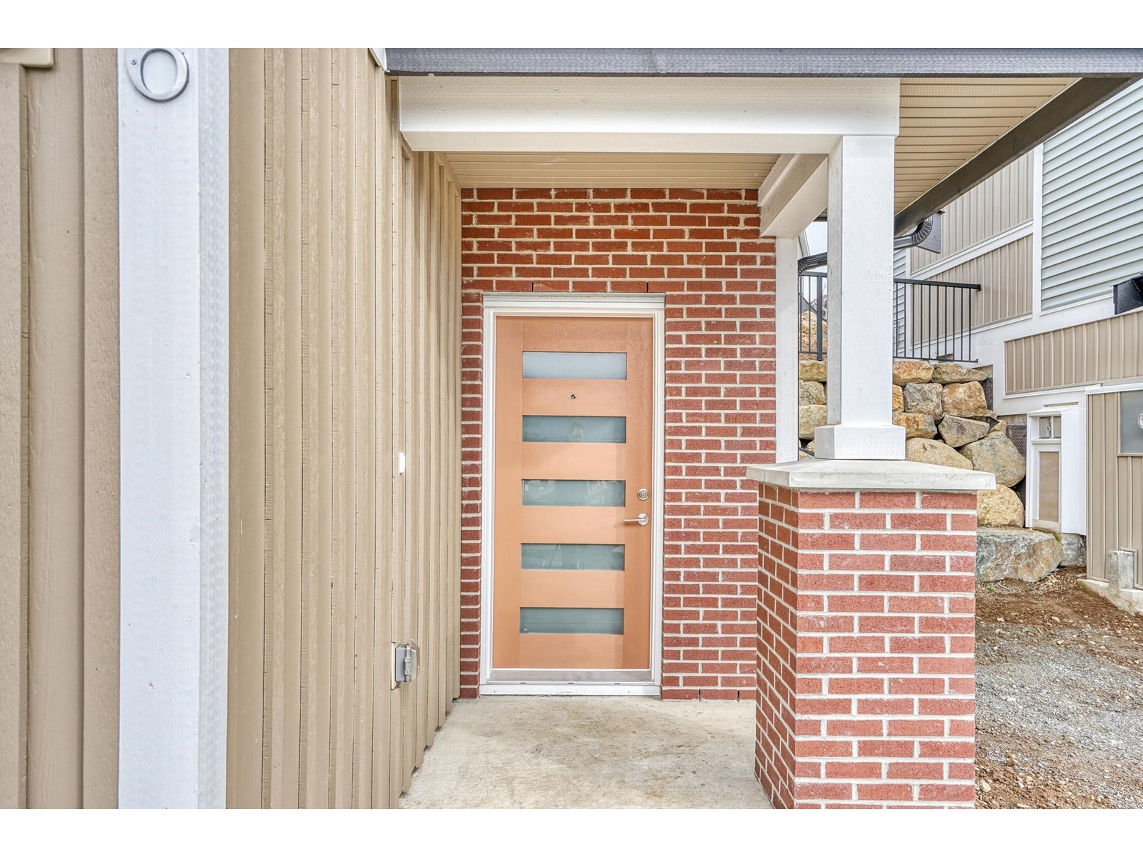 36 1928 WOODSIDE BOULEVARD|Mt Woodside