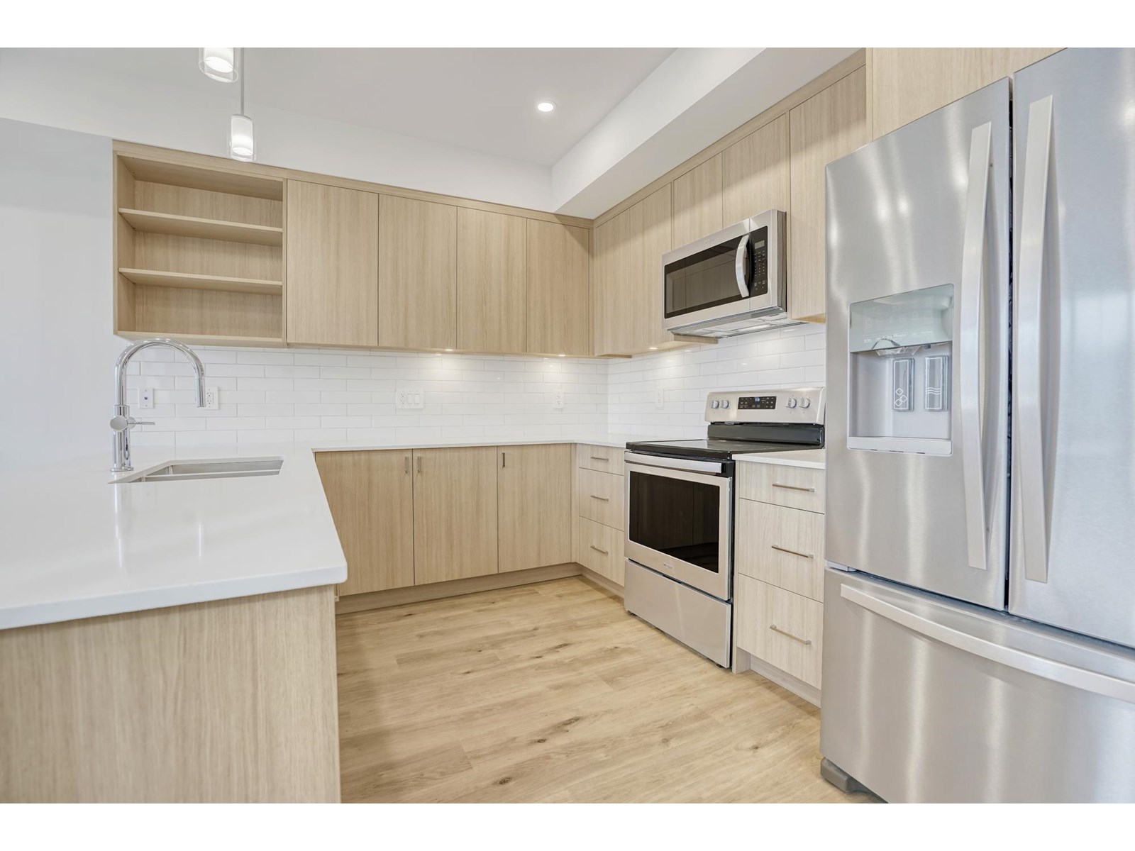 36 1928 WOODSIDE BOULEVARD|Mt Woodside