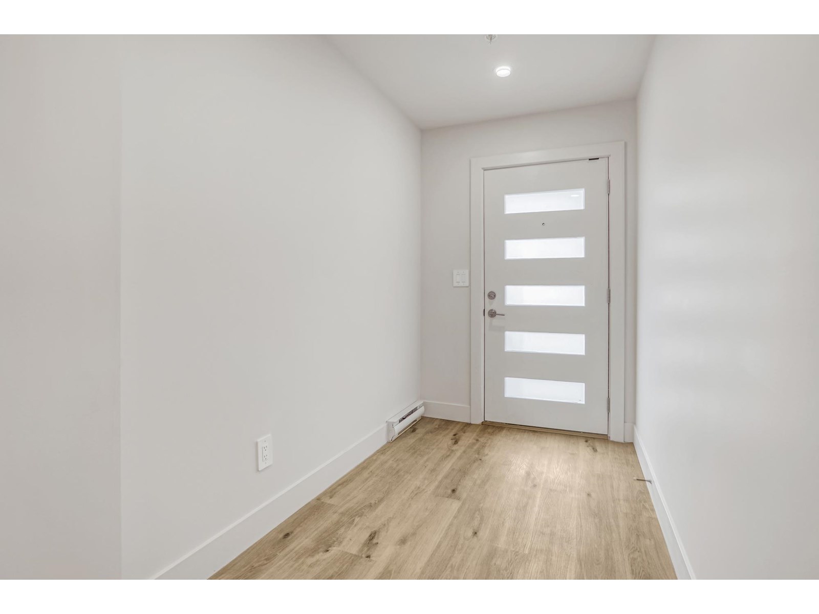 36 1928 WOODSIDE BOULEVARD|Mt Woodside