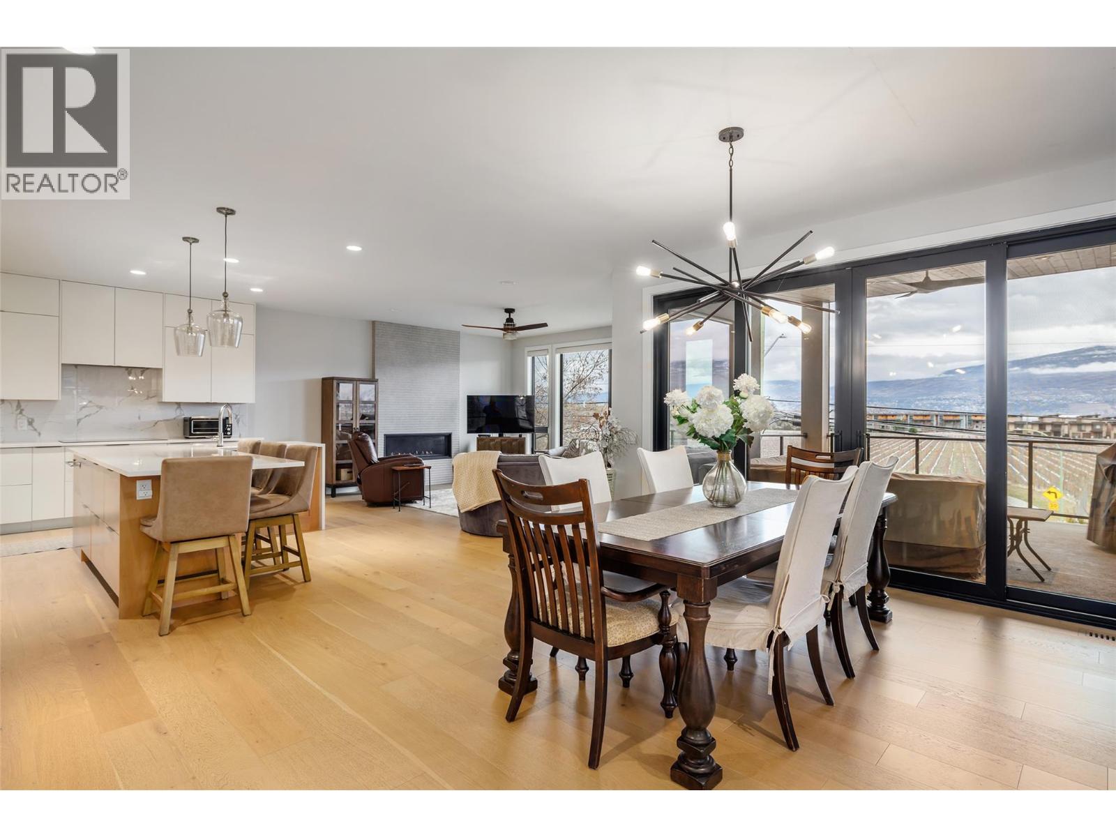 3639 Apple Way Boulevard