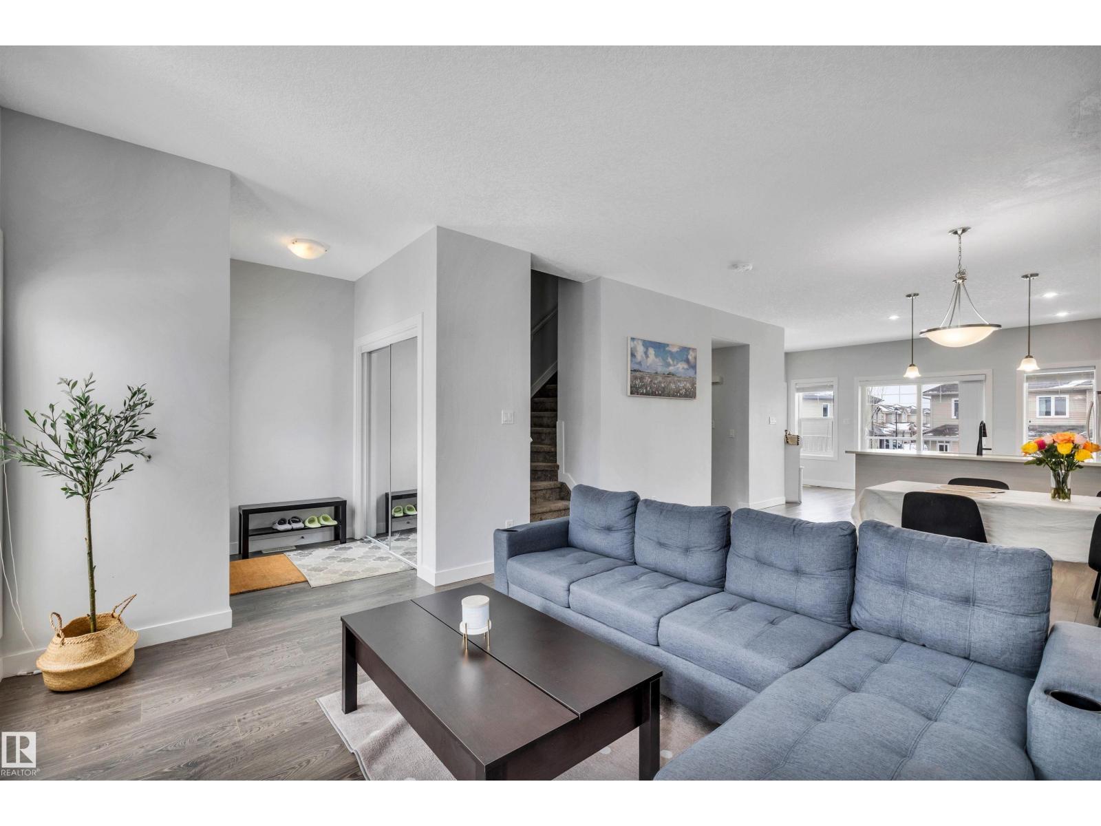 #57 723 172 ST SW