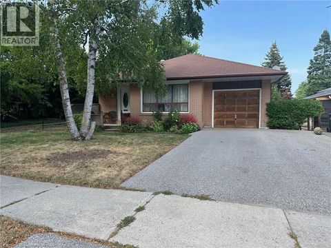 1588 HOBBS Crescent Mississauga ON L5J3R9