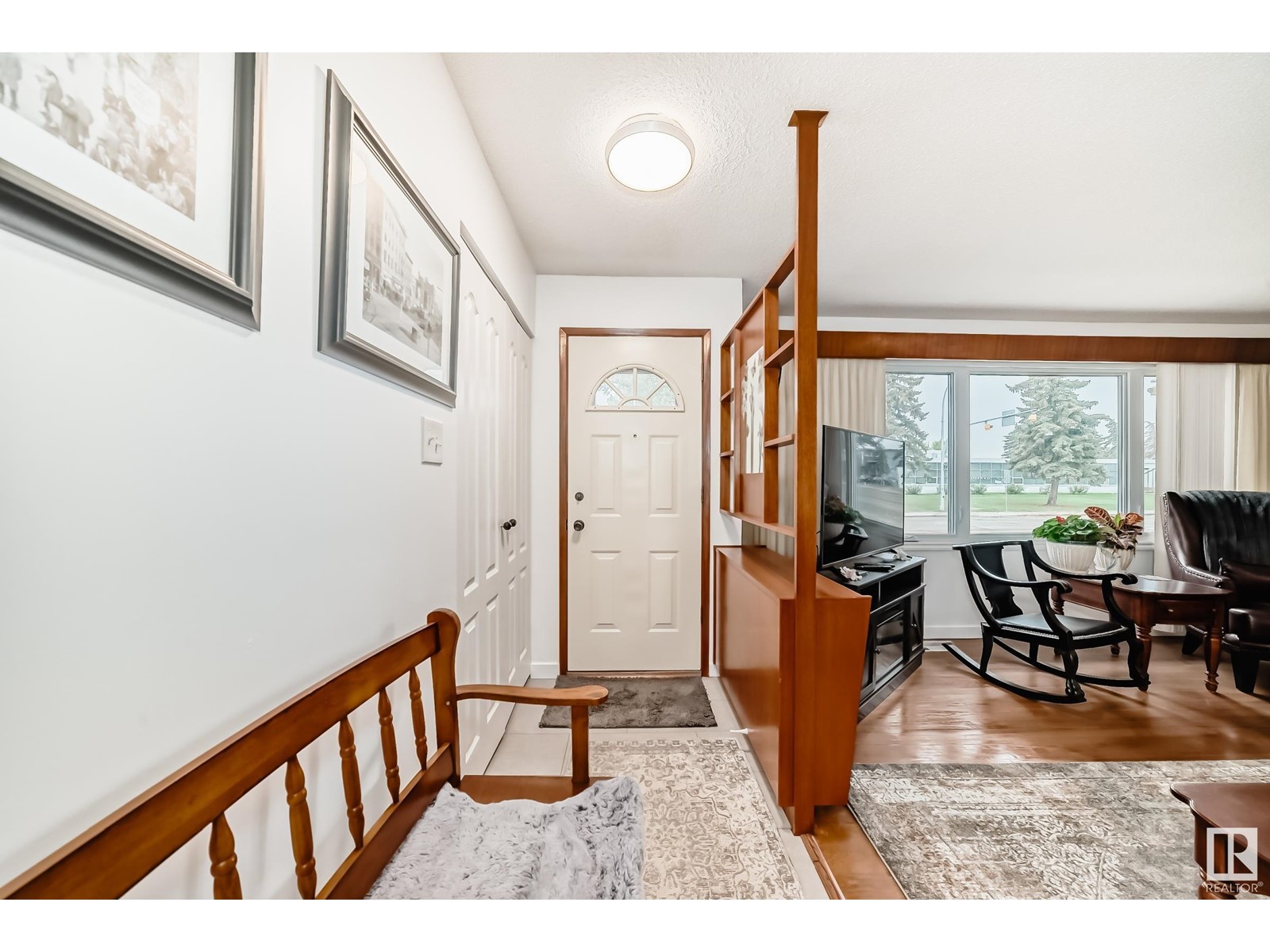 7012 132 AV NW