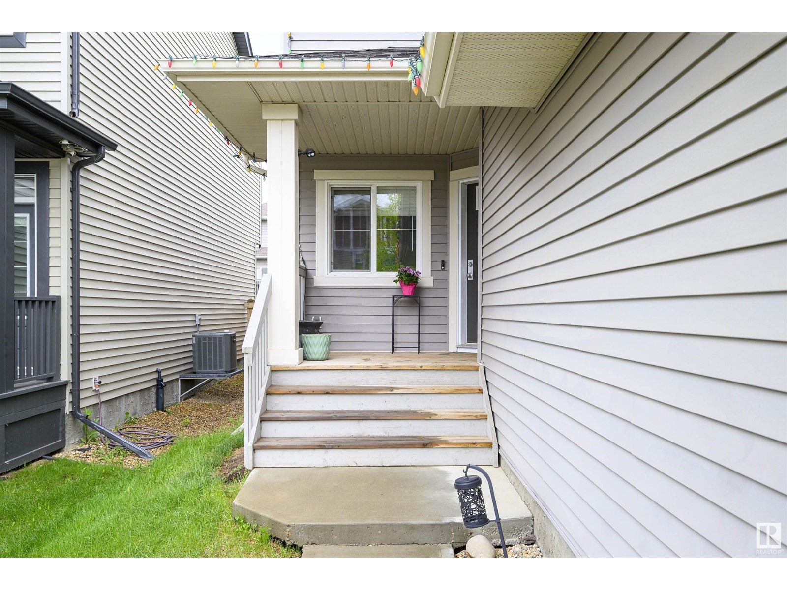7298 Edgemont WY NW