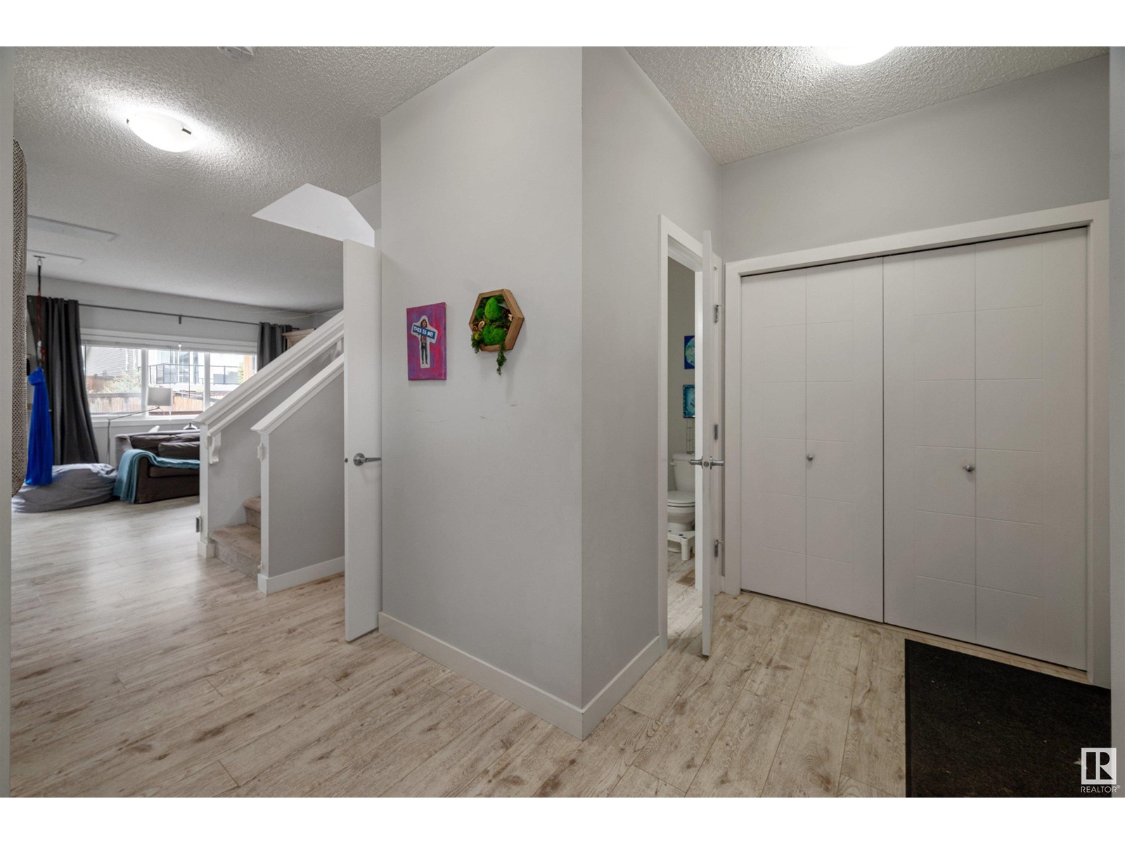 7298 Edgemont WY NW