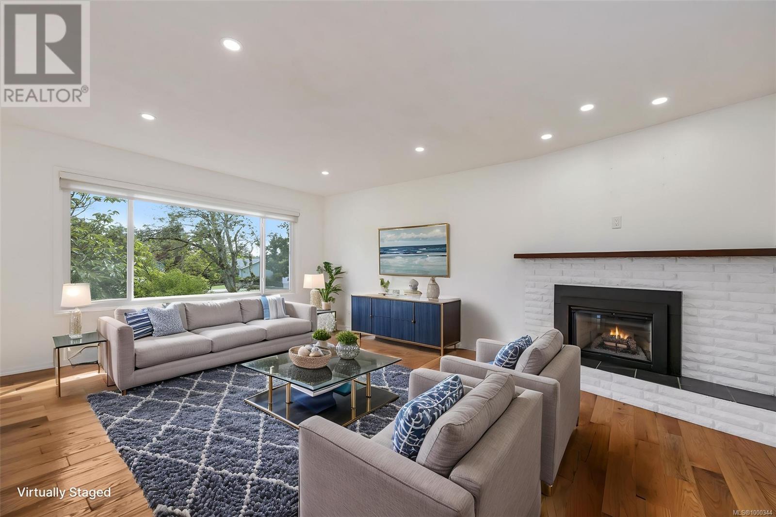 1616 Sarita Pl