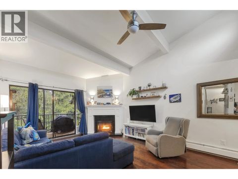 326 9101 HORNE STREET STREET Burnaby BC V3N4M3