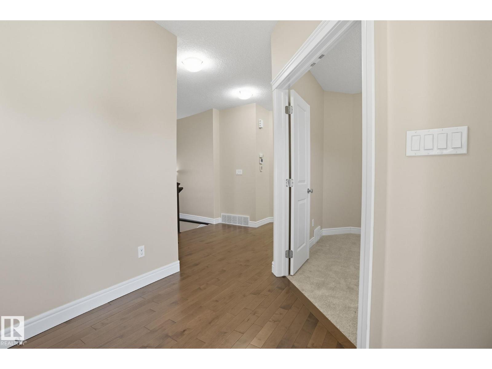 9216 181 AV NW