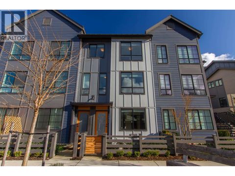 38045 KEEL WAY Squamish BC V8B2A1