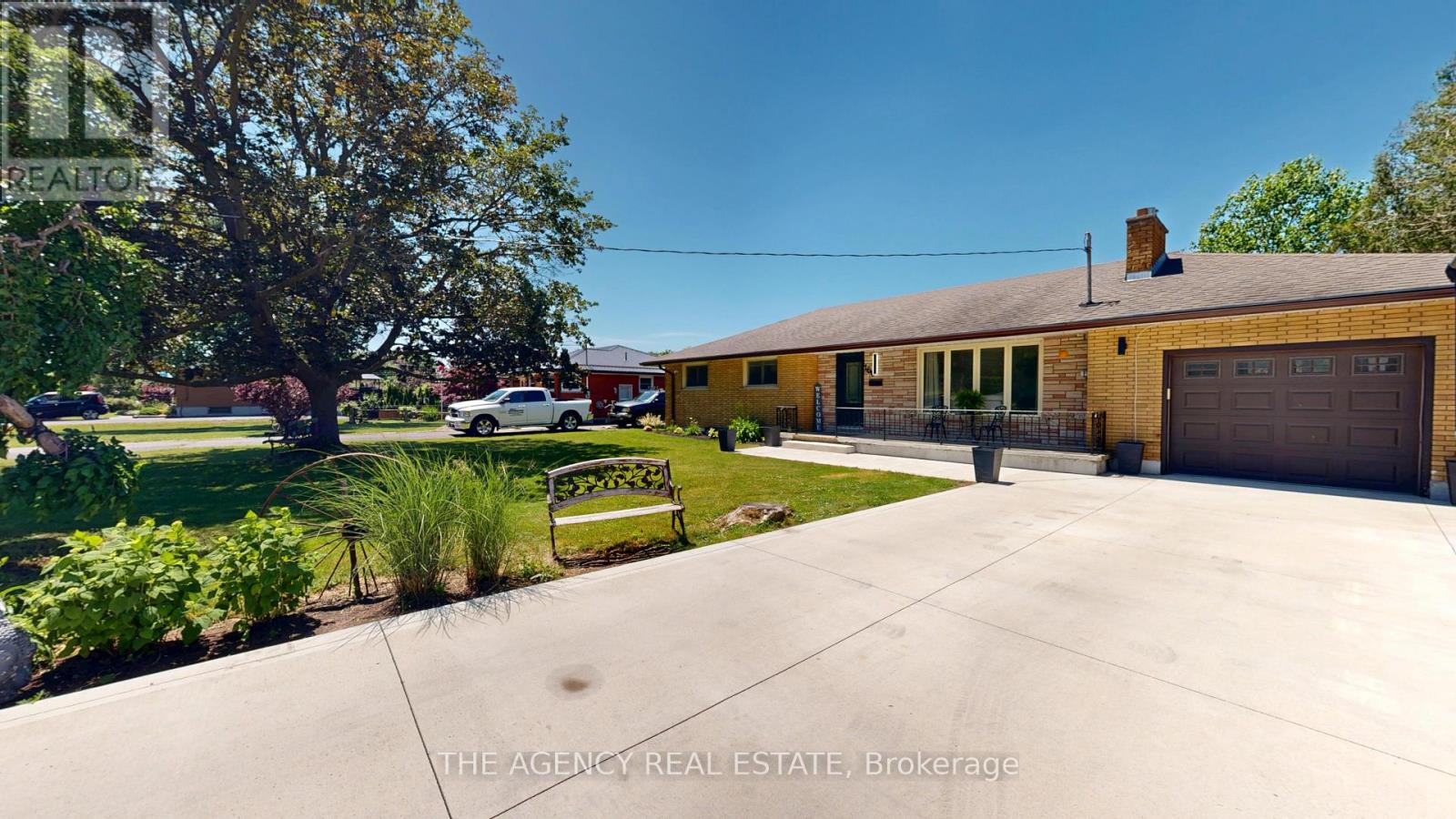 166 FAIRVIEW AVENUE W