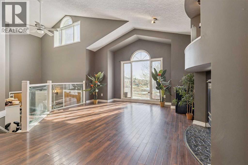 8373 Edgevalley Drive NW