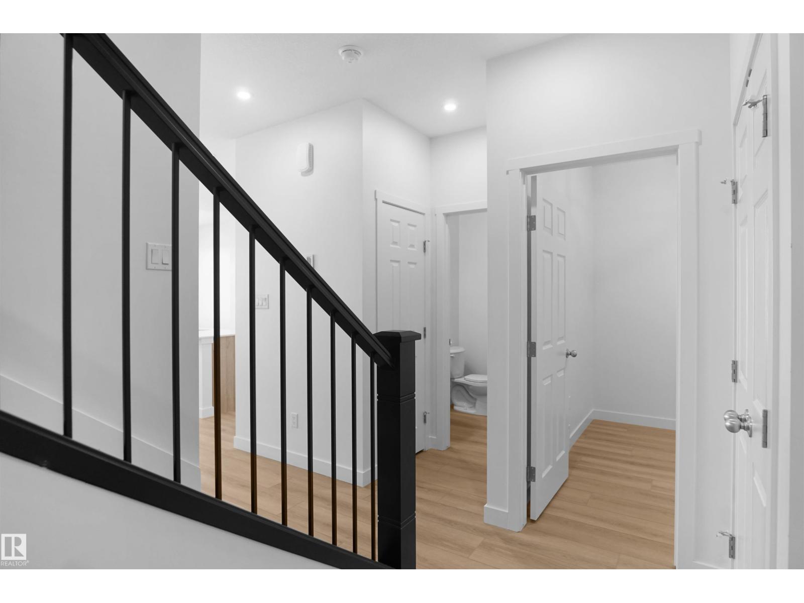 20928 16 AV NW
