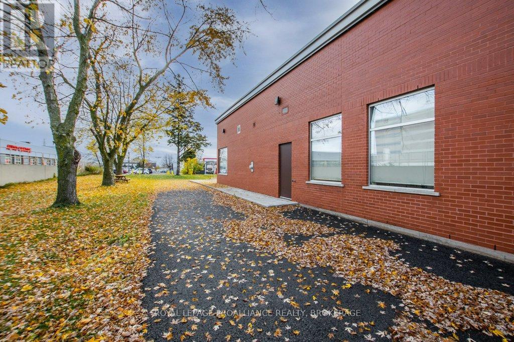 2628 PRINCESS STREET